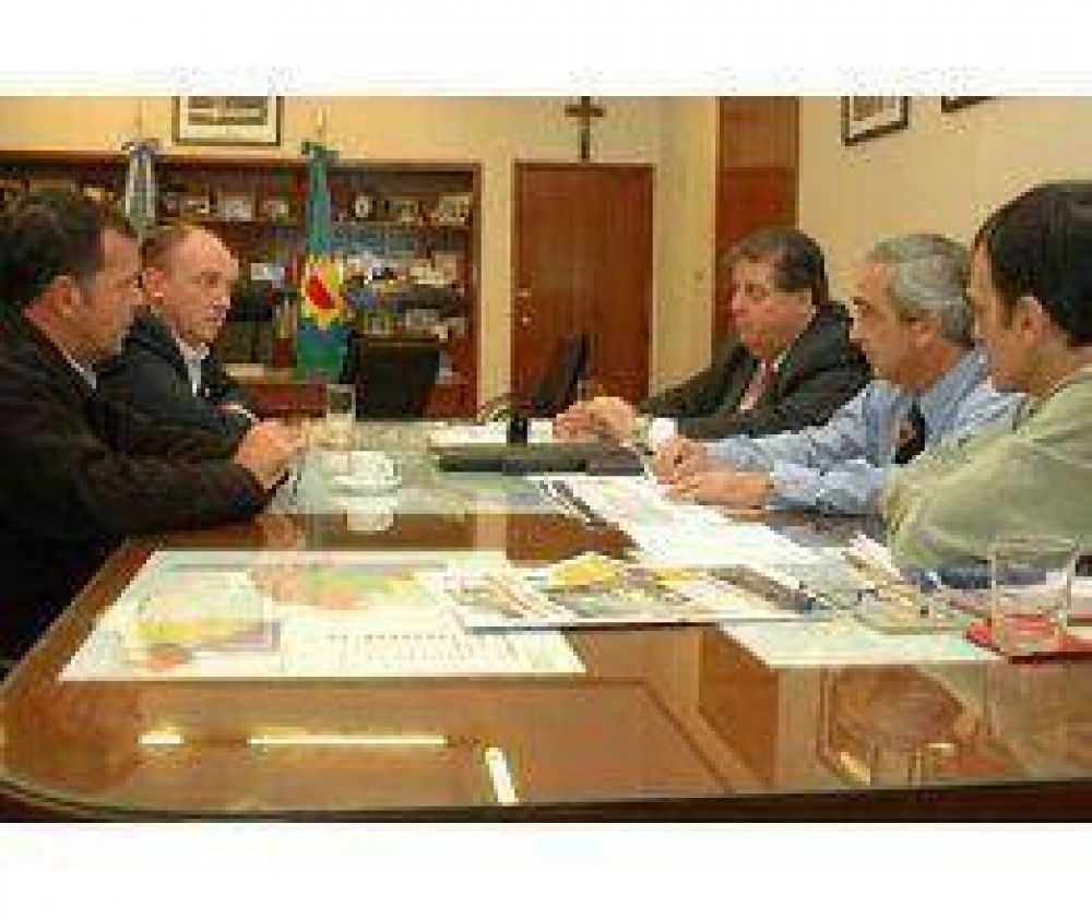 El Hospital recibe equipamiento