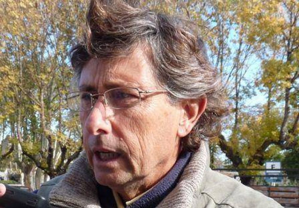 Dellatorre: "No somos proteccionistas, el municipio tiene que solucionar los problemas de la gente con los animales de la v�a p�blica"