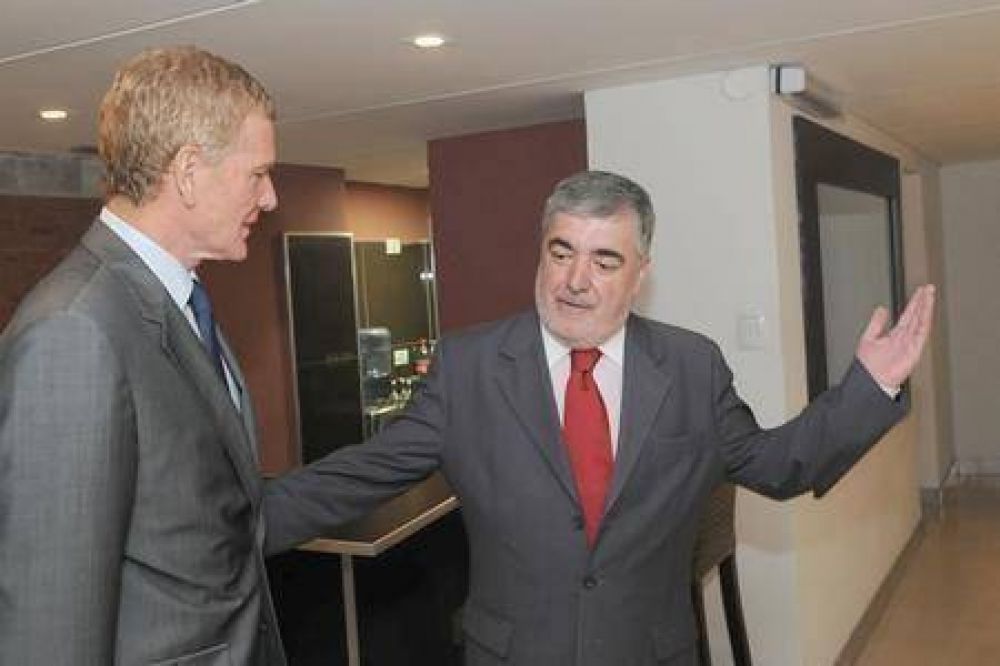 Llega hoy De Narv�ez para acompa�ar a Das Neves en actos en Rawson y Trelew