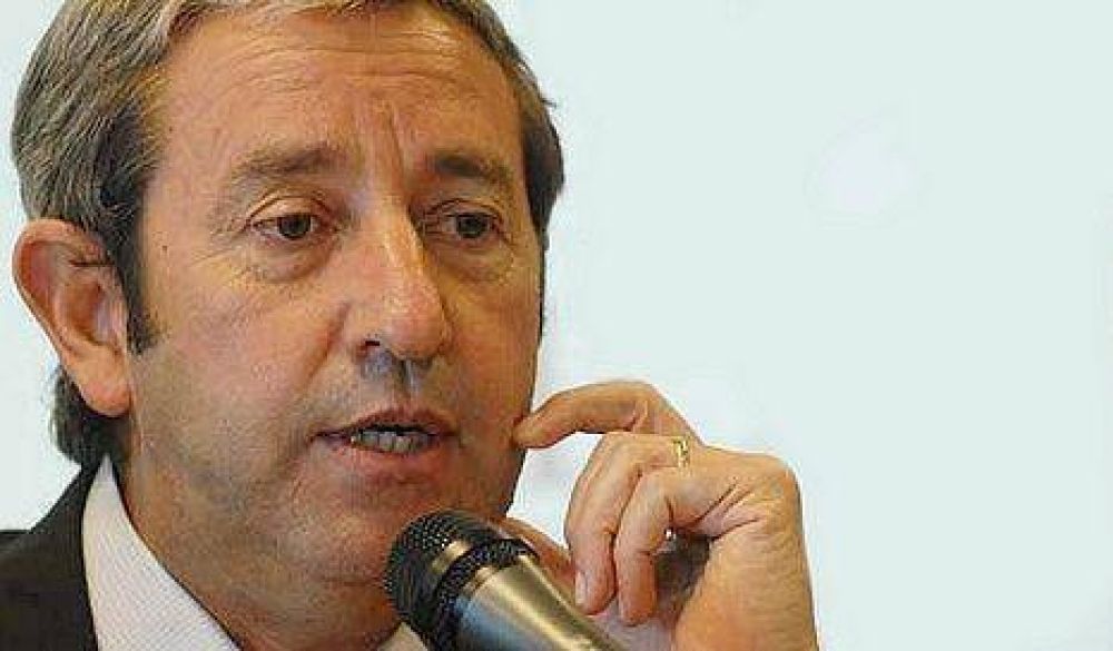 Cobos en Gualeguay: "Debemos recuperar la capacidad de di�logo"