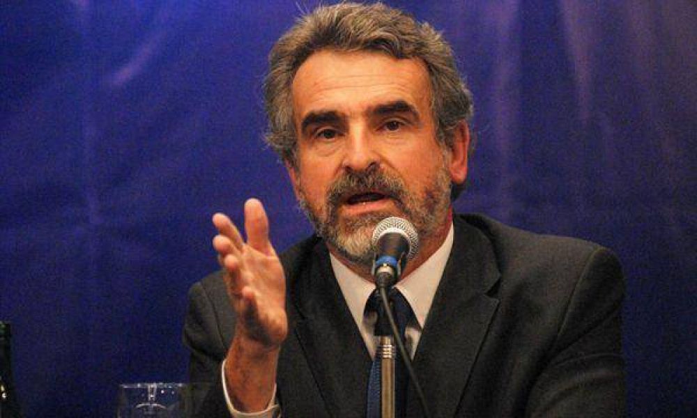 Rossi: "La mayor oposici�n al Gobierno son las corporaciones"