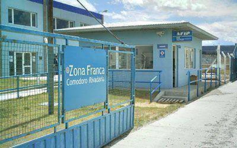 Municipio y Provincia promueven competitividad de la zona franca