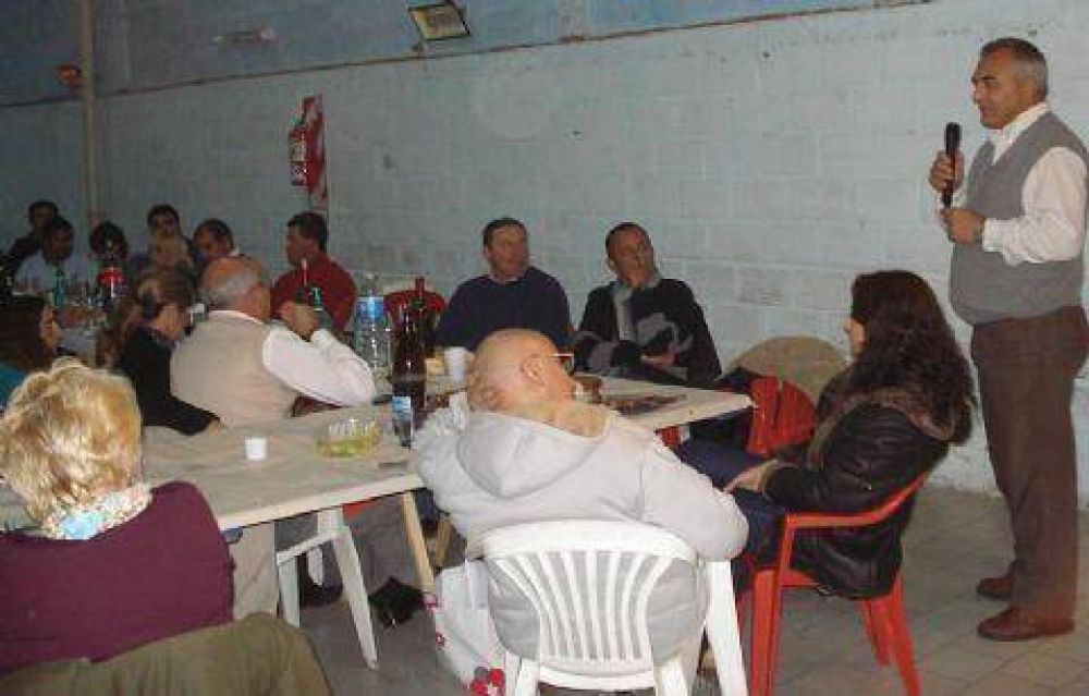 Cena de "Convocatoria Justicialista" por el aniversario del nacimiento de Eva Per�n 