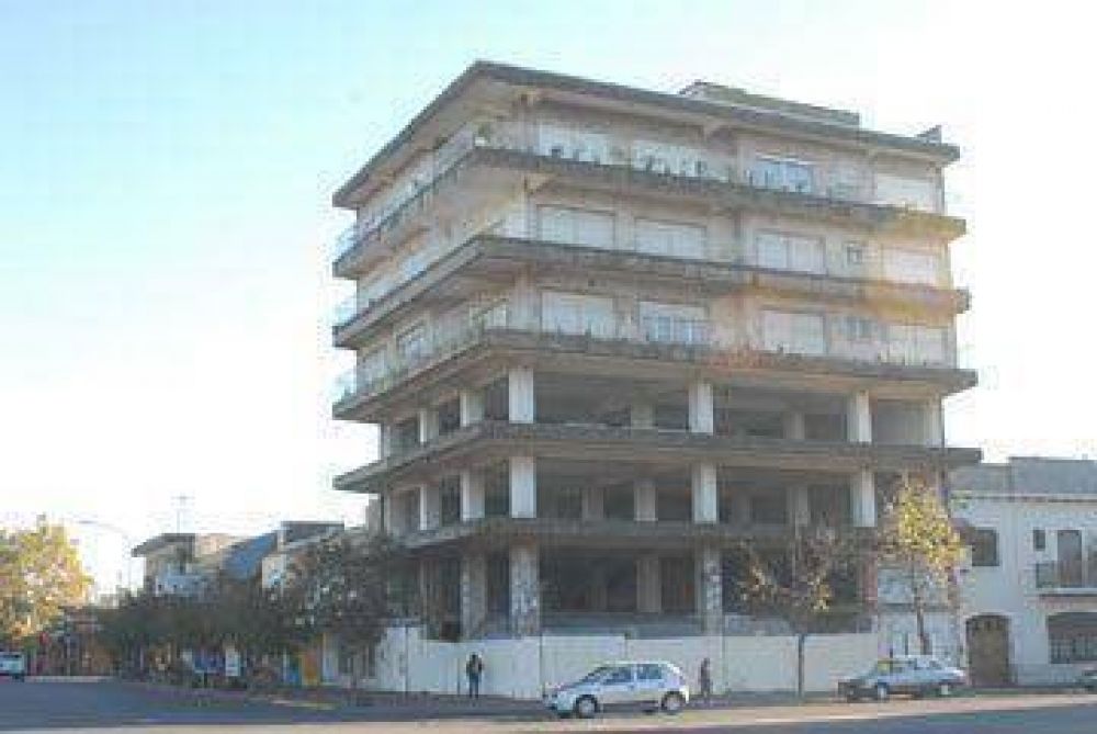 ESTRUCTURAS VACIAS EN JUNIN