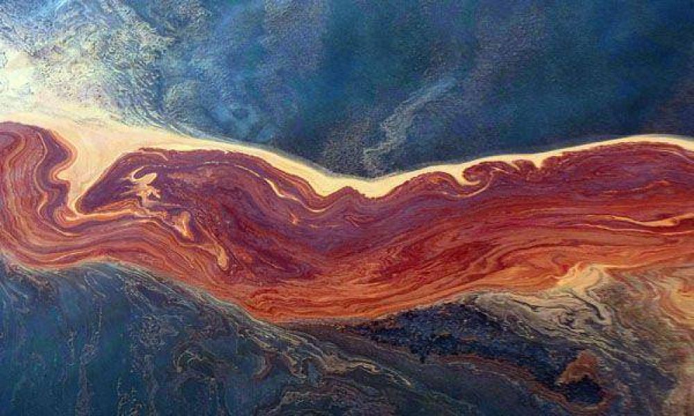  Golfo de M�xico: crece el temor por avance de la mancha de petr�leo  