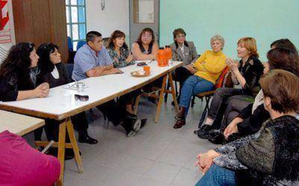 Fortalecen la prevenci�n a las adicciones en los barrios