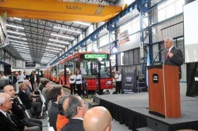 San Martin - TATSA YA FABRIC� MIL AUTOBUSES EN SAN MART�N E IVOSKUS PARTICIP� DE LA CELEBRACI�N
