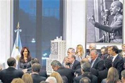 Postergan hasta 2011 el pago de las deudas provinciales