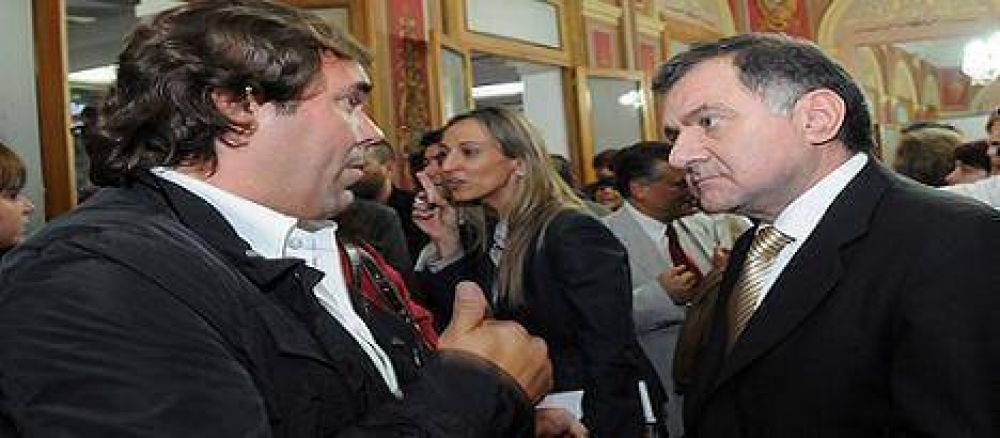 Euforia en el oficialismo bonaerense por la "refinanciaci�n de las deudas"