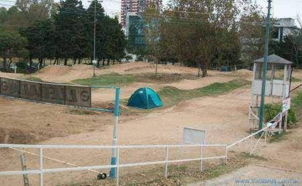 La Defensora de Vicente L�pez resolvi� sobre la pista de Bicicross