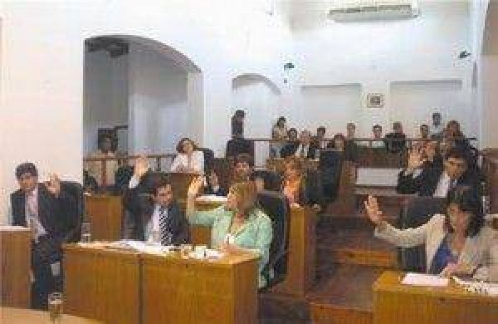 Concejo Deliberante:" Solicitaran embanderar por las fechas patrias"