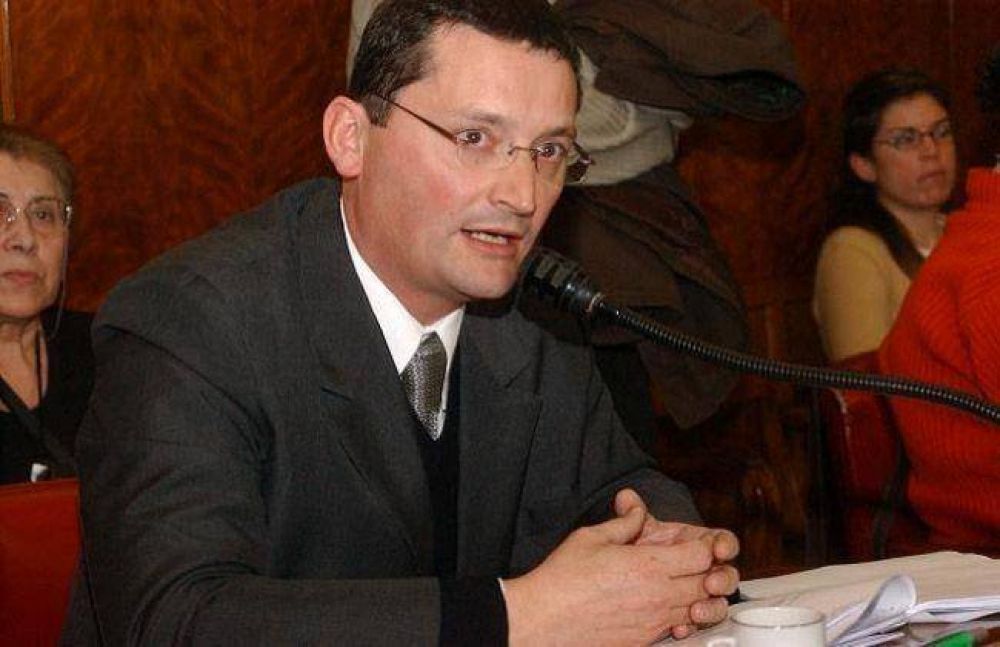 Sch�trumpf lanz� duras cr�ticas hacia el empresario Aldrey Iglesias