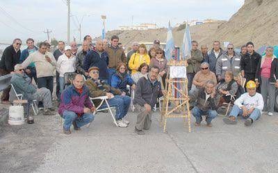 Los ex agentes buscan que YPF compre los bonos