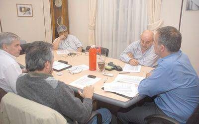 Buzzi present� el plan de obras de la ciudad a diputados provinciales