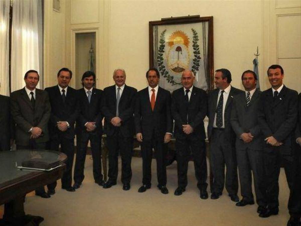 Scioli destaca al turismo como "gran generador de empleo y producci�n"