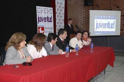 Lanzamiento del Programa Parlamento Joven