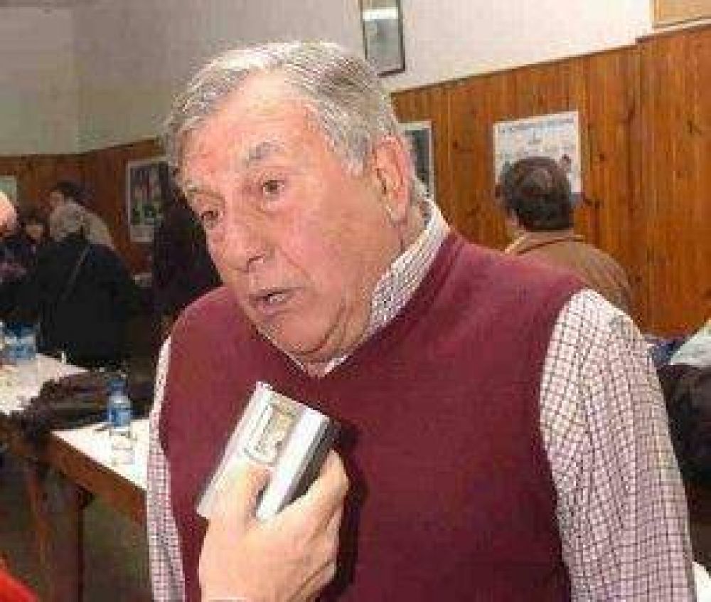 Zaccardi: "Bardengo estuvo en tres partidos, vuelve y quiere ser presidente de la UCR"