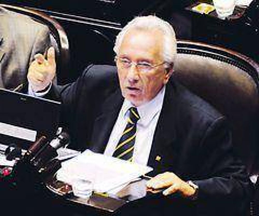 Otra de Moyano en Diputados: aprueban ley contra empleo 