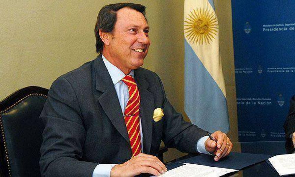  "Vamos a entrar en los countries para dar seguridad"  