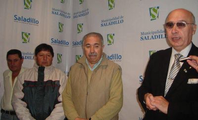El a�o pr�ximo todos los empleados municipales pasar�n a planta permanente