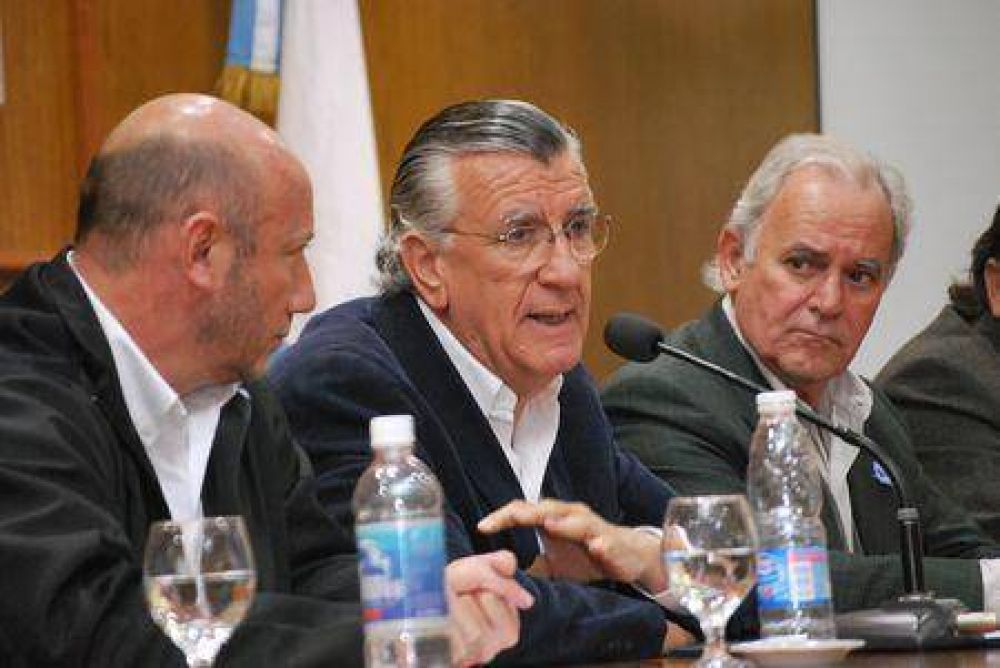 EL GOBIERNO APOYA CON SUBSIDIOS A LOS PRODUCTORES GANADEROS DE LA PROVINCIA