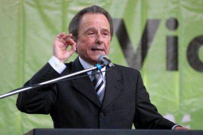 El intendente Enrique Garc�a fue denunciado por abuso de autoridad