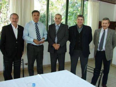  En el Quincho Municipal El intendente recibi� a representantes de la comunidad Jud�a regional