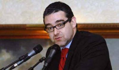 Frente para la Victoria  El senador Eric Calcagno estar� el lunes 17 en Col�n