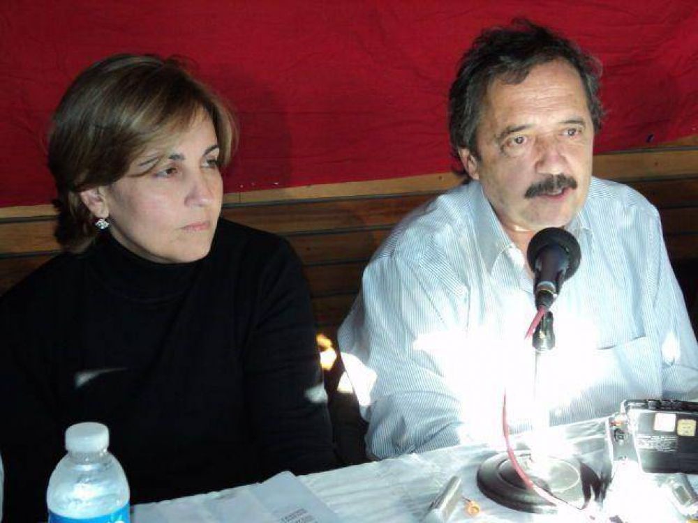 INTERNA RADICAL: ALFONSIN BRINDO SU APOYO A LA LISTA 27