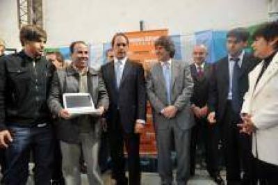 Todav�a no se usan las netbooks en la EET N�4