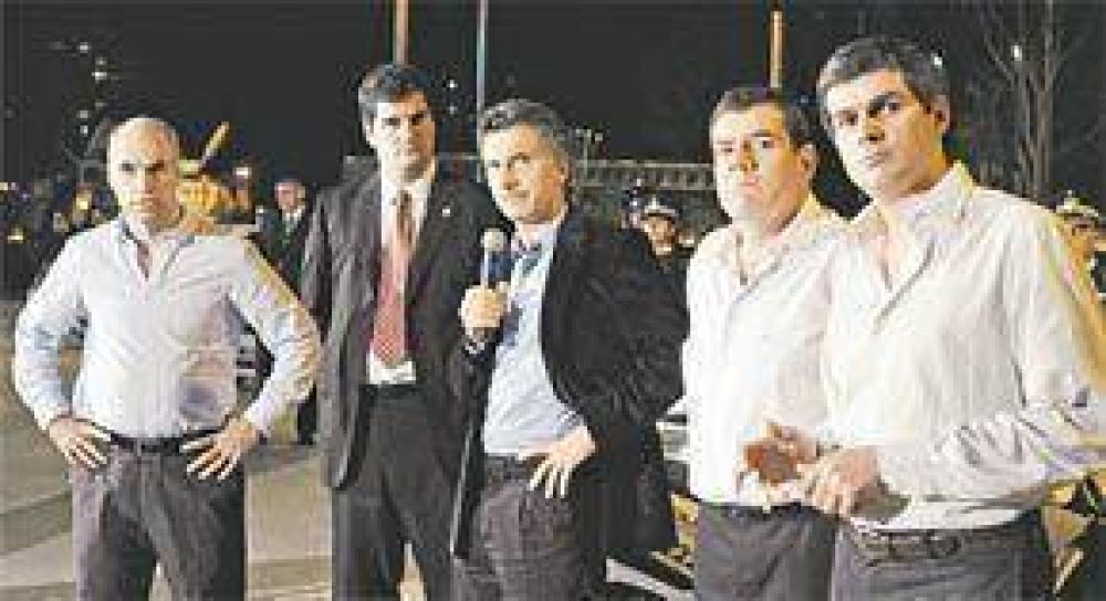 Macri fue procesado y denunci� una maniobra del kirchnerismo