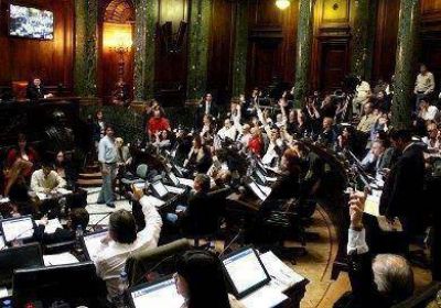 El martes interpelan a Montenegro y la oposici�n piensa en Macri