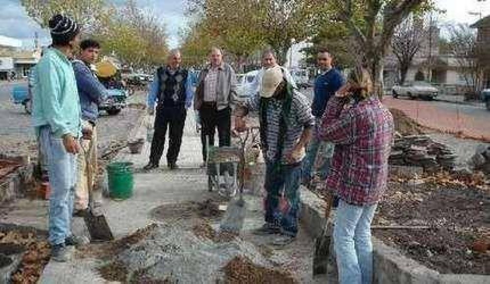 Echeverr�a y Cortes recorrieron obras p�blicas