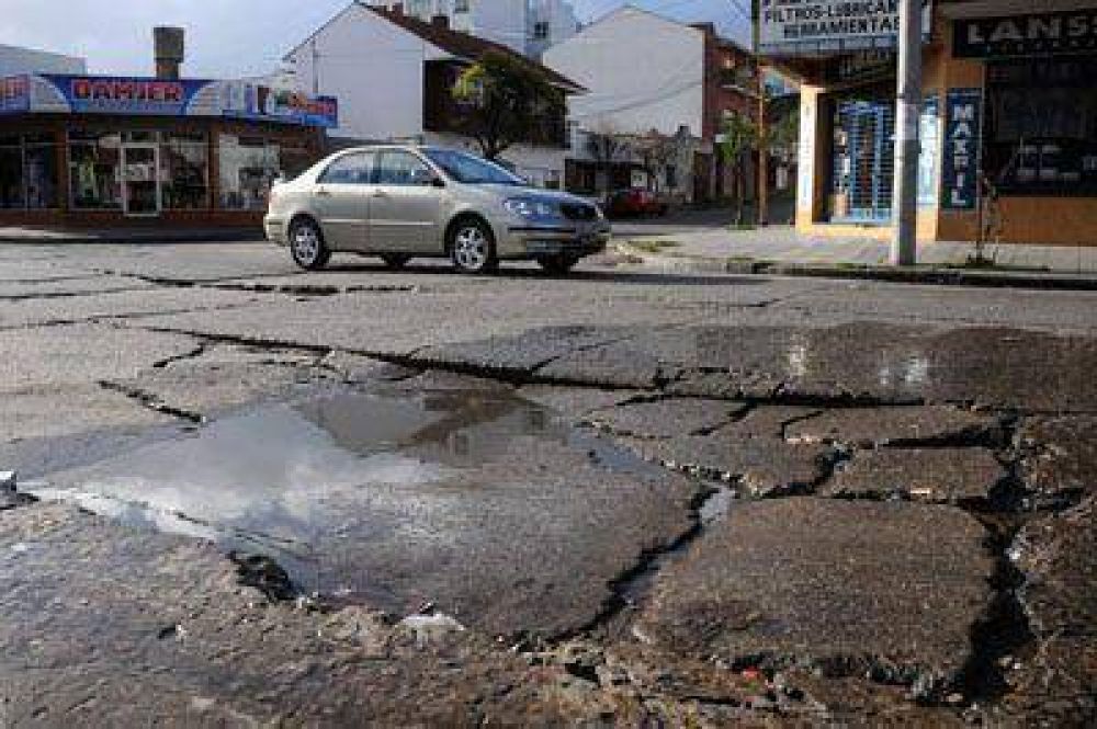Sigue sin tratarse el proyecto que prev� arreglar las calles del Puerto