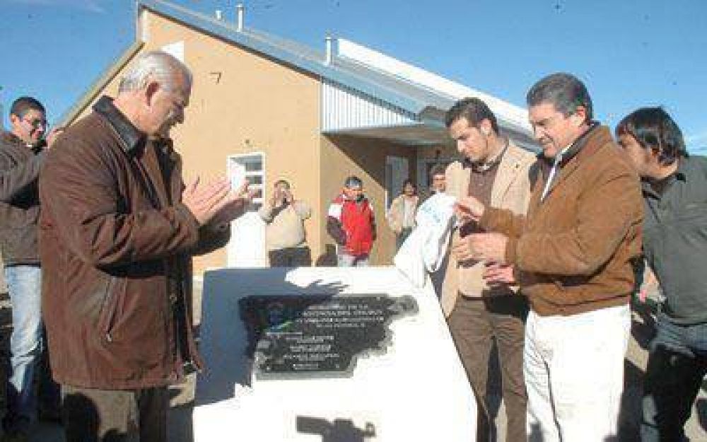 500 soluciones habitacionales se concretaron en Sarmiento en 5 a�os