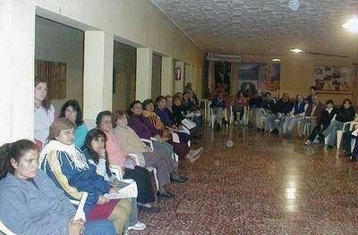 Vecinos de Villa Cubas se reunieron con la polic�a para pedir seguridad