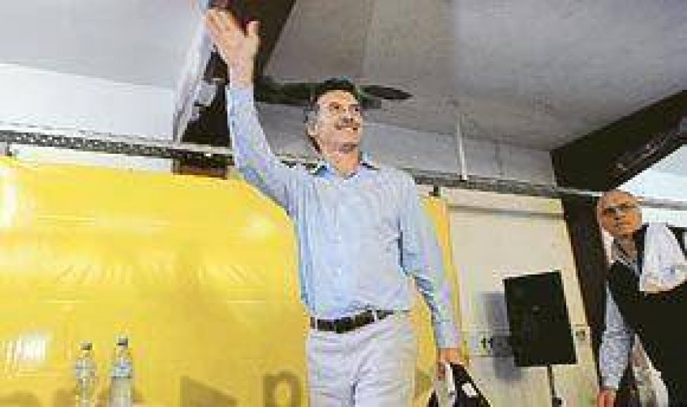 Macri apunt� directo a Kirchner: "El que pincha los tel�fonos es �l"