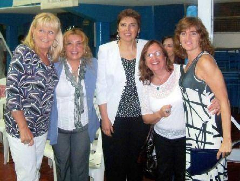 Bicentenario: Historia de mujeres argentinas que hicieron Historia