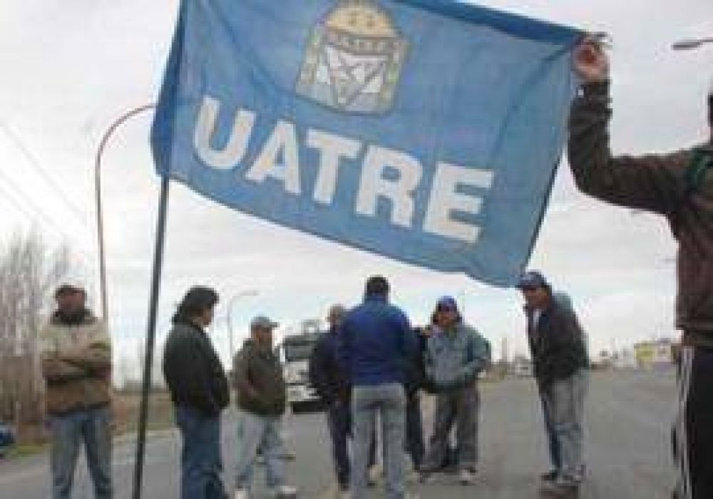 Chacabuco  UATRE realiz� un piquete en la planta de NIDERA Chacabuco