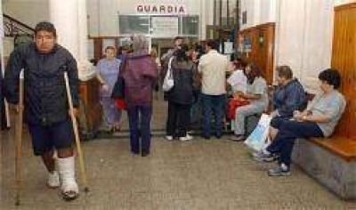Los m�dicos van al paro y amenazan con paralizar los hospitales p�blicos