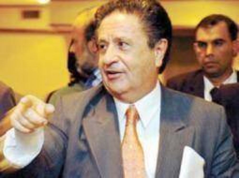 Eduardo Duhalde eval�a ser candidato por fuera del PJ