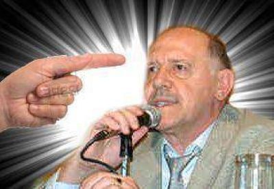 NE denunci� que un funcionario trabaj� en la dictadura