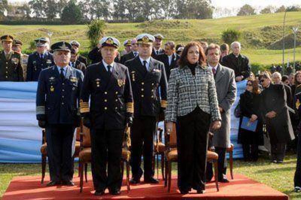 Garr� anunci� un aumento presupuestario para la fuerza