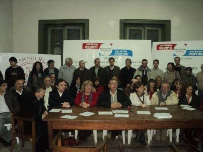INTERNA UCR: LA LISTA OFICIALISTA PRESENTO SUS CANDIDATOS