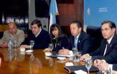 Jaque consigui� el aval de los municipios