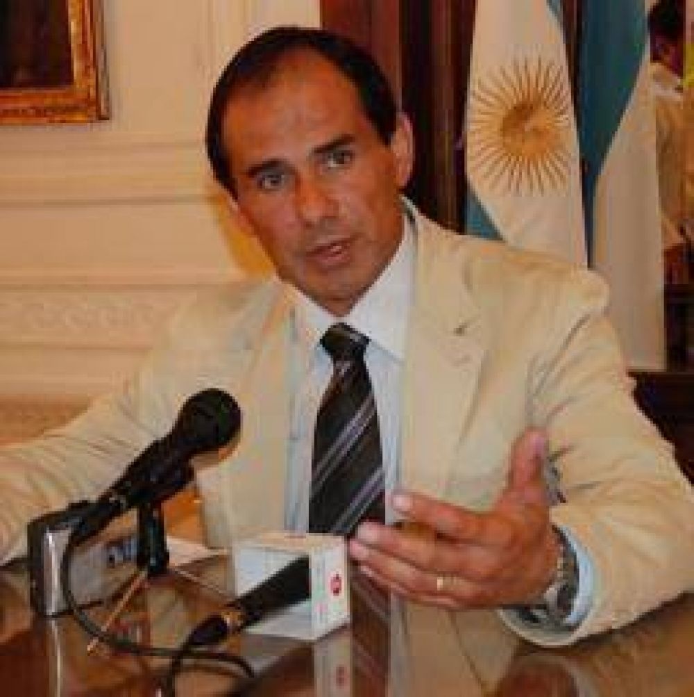 Graselli desestim� denuncia en su contra y mand� a dirigente gremial al �psic�logo�
