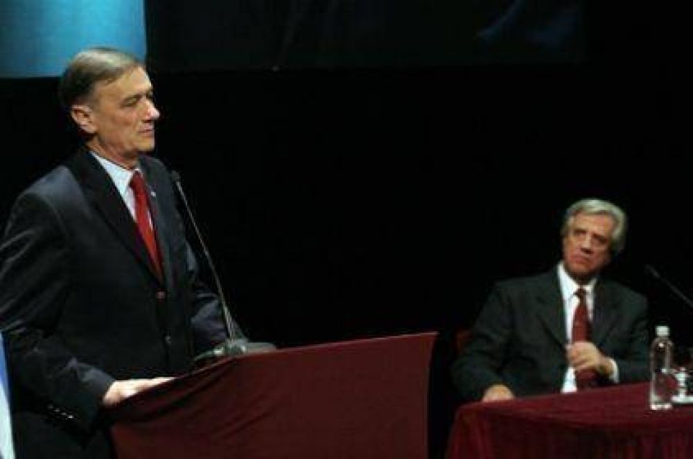 Binner: "No hay posibilidad de desarrollo si hay pobreza y baja calidad institucional"