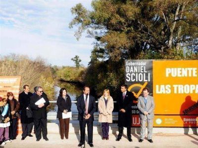 Scioli apunta a generar "cada d�a m�s puentes de inclusi�n y de integraci�n" en la Provincia