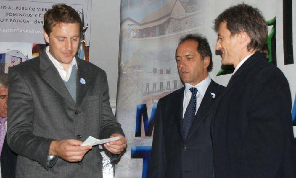 Scioli descorch� el primer champagne bonaerense
