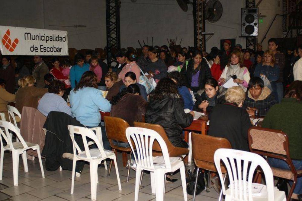 Escobar - Durante el mi�rcoles 19 y jueves 20 de Mayo  ENTREGA DE TARJETAS DEL PLAN MAS VIDA EN ESCOBAR